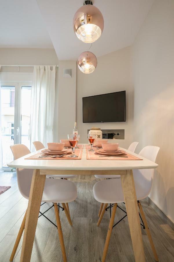 "Sunbow Earth"- Boutique New Apt In Dowtown Atena Exterior foto